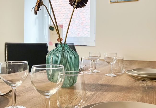 Appartement à Annecy - Rainbow rue carnot 4 adultes et 1 enfant Appartement à Annecy - Rainbow rue carnot 4 adultes et 1 enfant