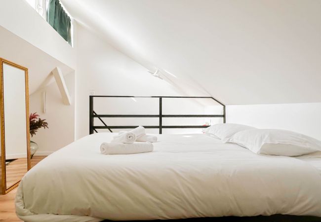 Appartement à Annecy - Rainbow rue carnot 4 adultes et 1 enfant Appartement à Annecy - Rainbow rue carnot 4 adultes et 1 enfant