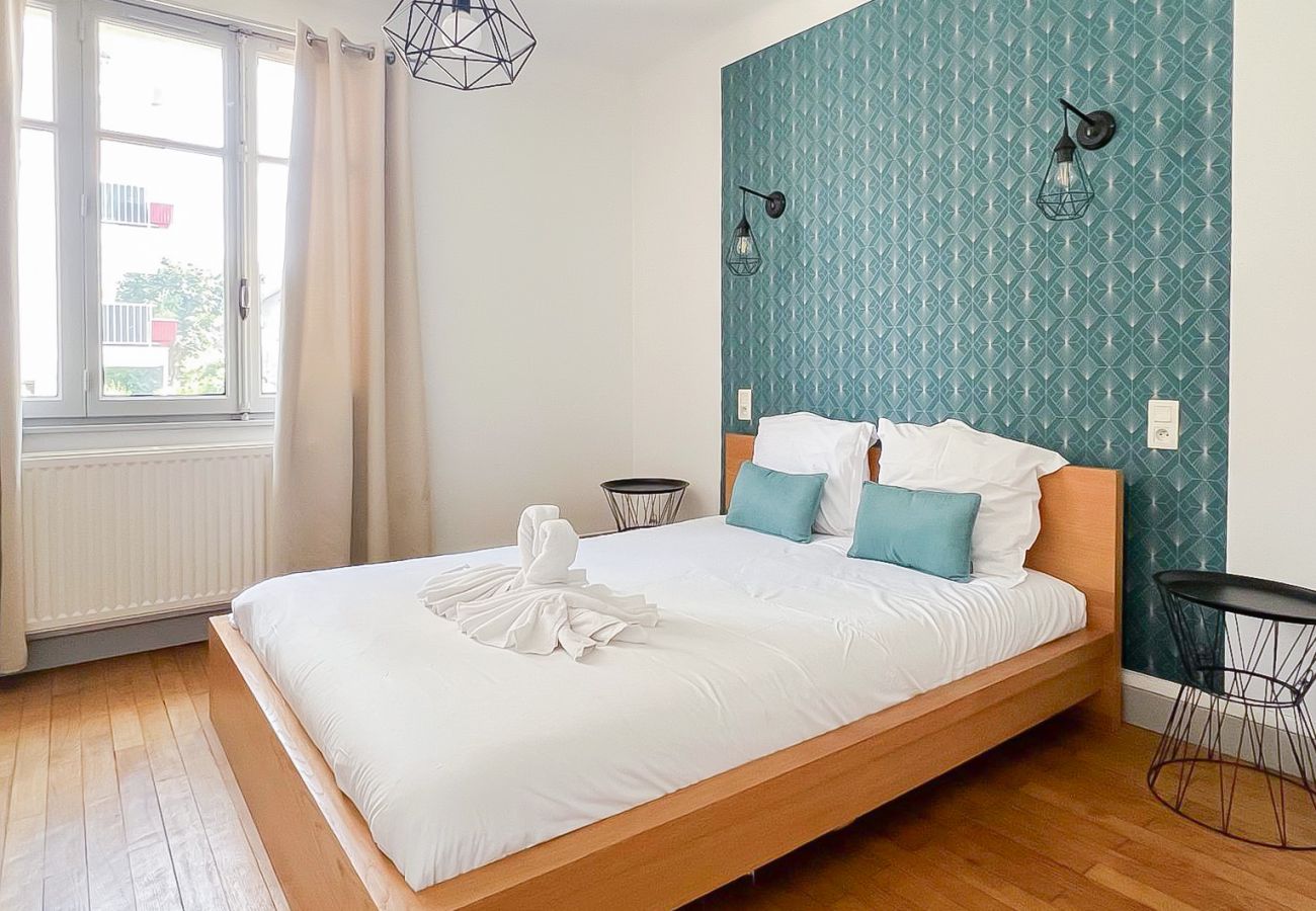 Appartement à Annecy - Acacia Chaumontel proche courrier