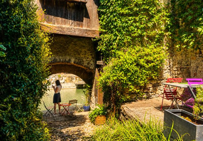 Appartement à Annecy - Charmoisy loft vue sur le canal