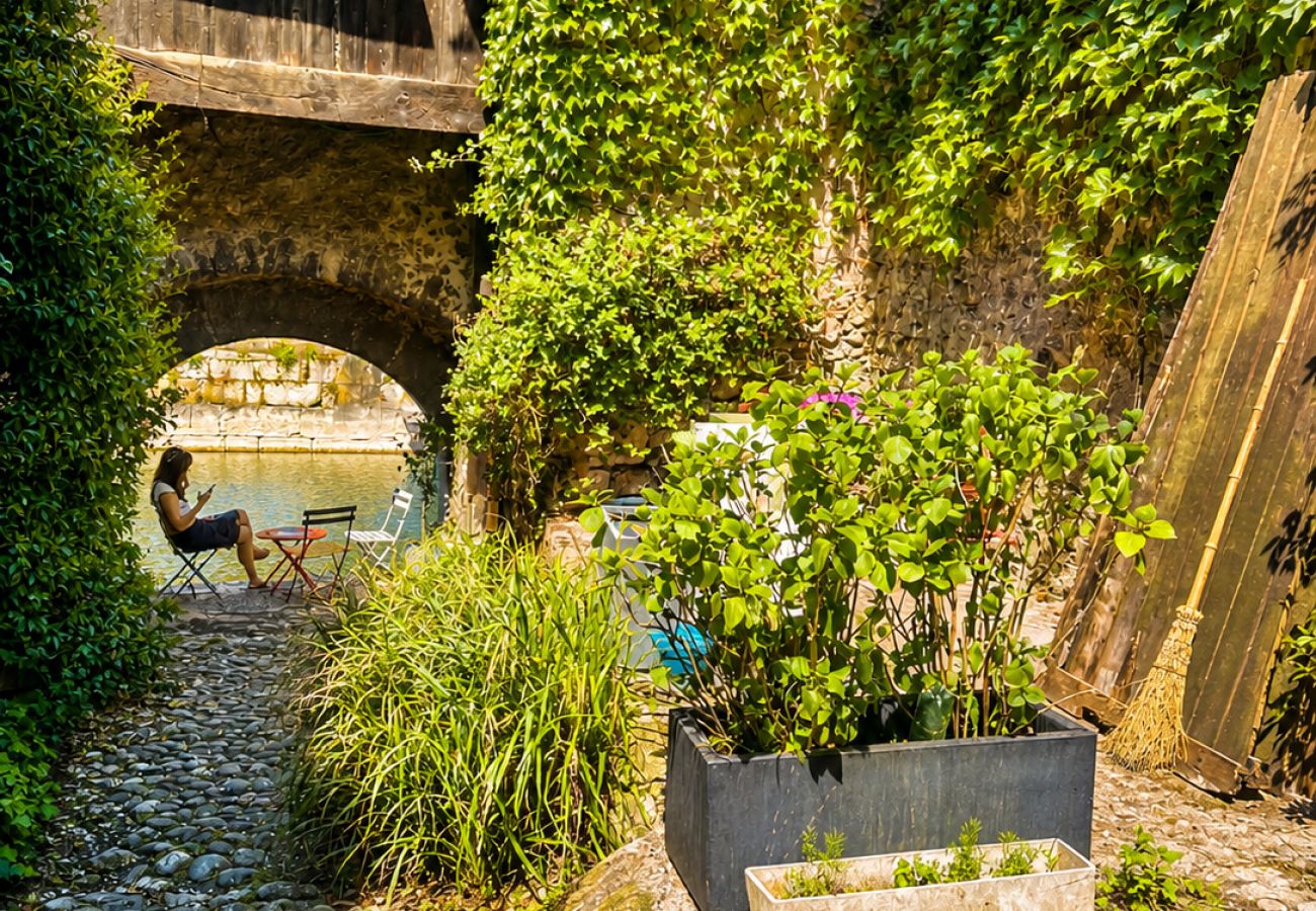 Appartement à Annecy - Charmoisy loft vue sur le canal
