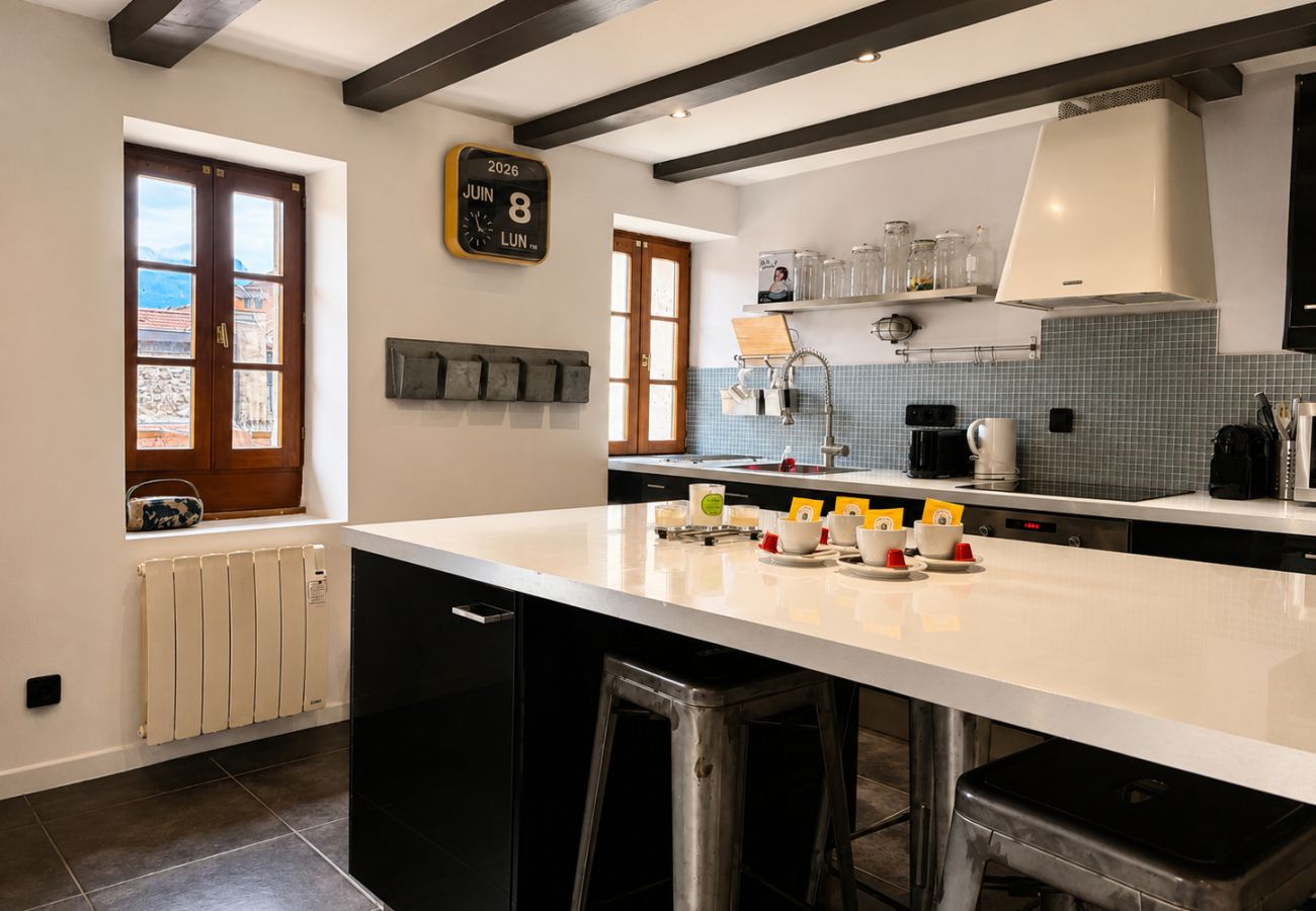 Appartement à Annecy - Charmoisy loft vue sur le canal